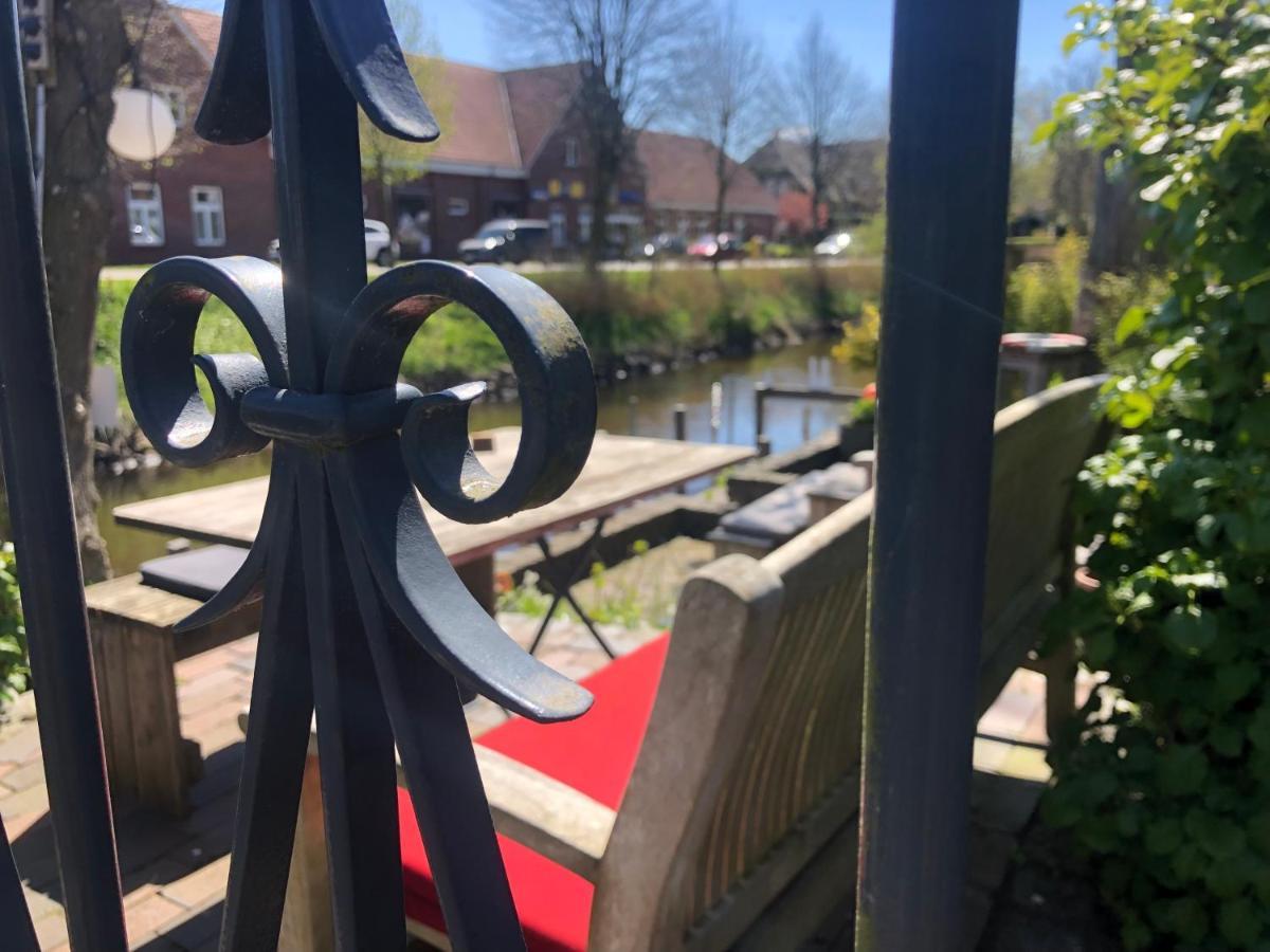 Gaestehaus Kajuete Direkt Am Wasser Friedrichstadt Esterno foto