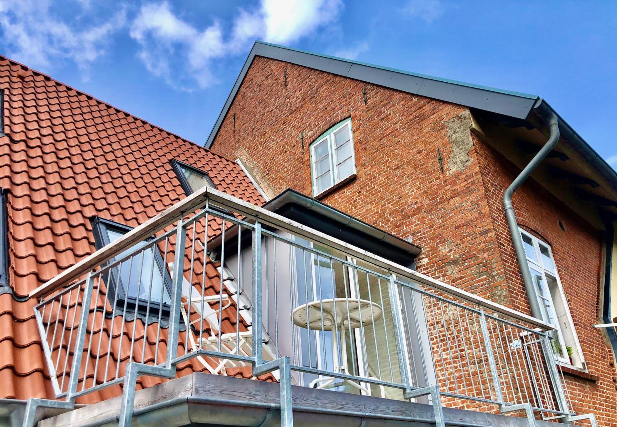 Gaestehaus Kajuete Direkt Am Wasser Friedrichstadt Esterno foto