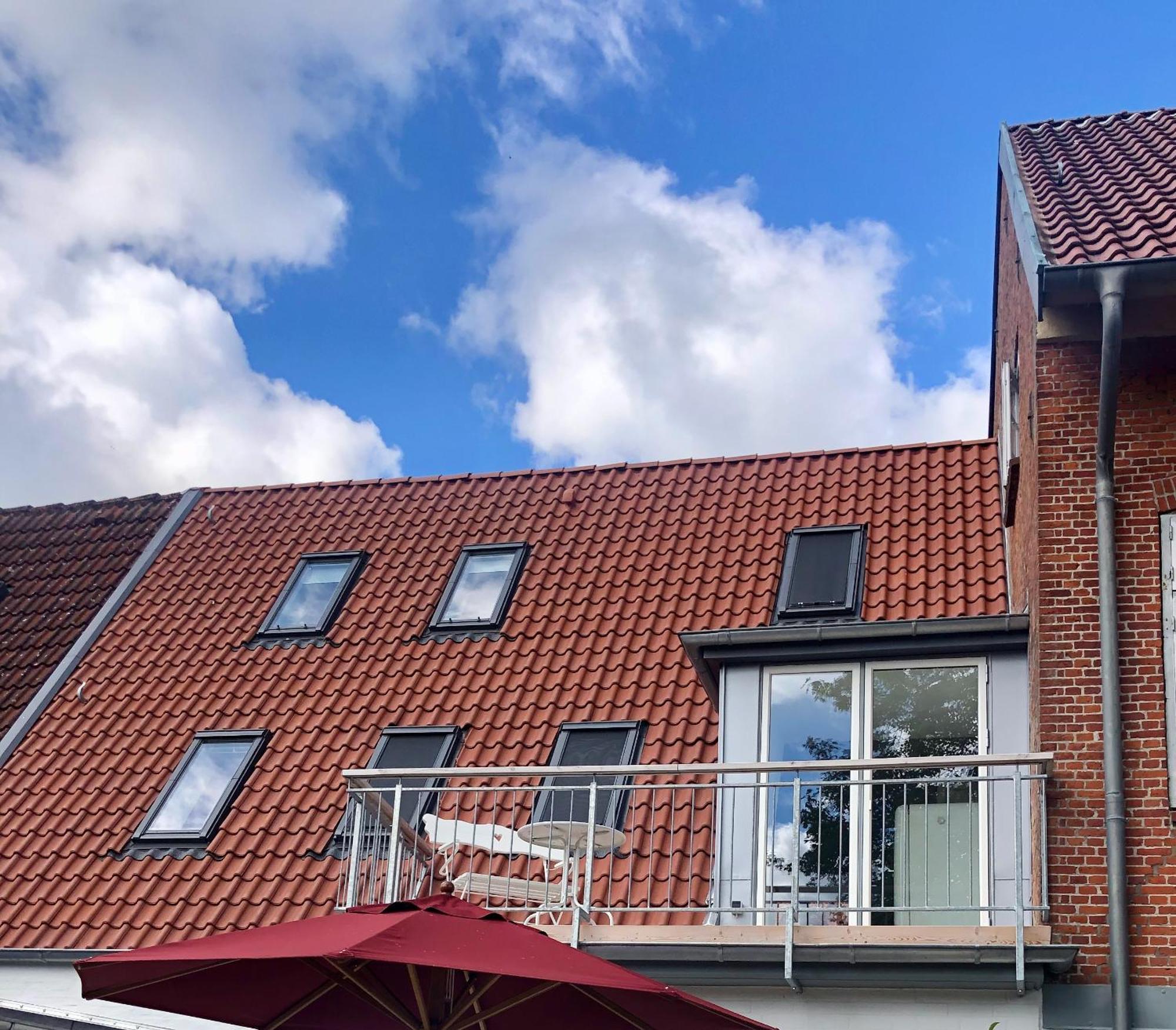 Gaestehaus Kajuete Direkt Am Wasser Friedrichstadt Esterno foto